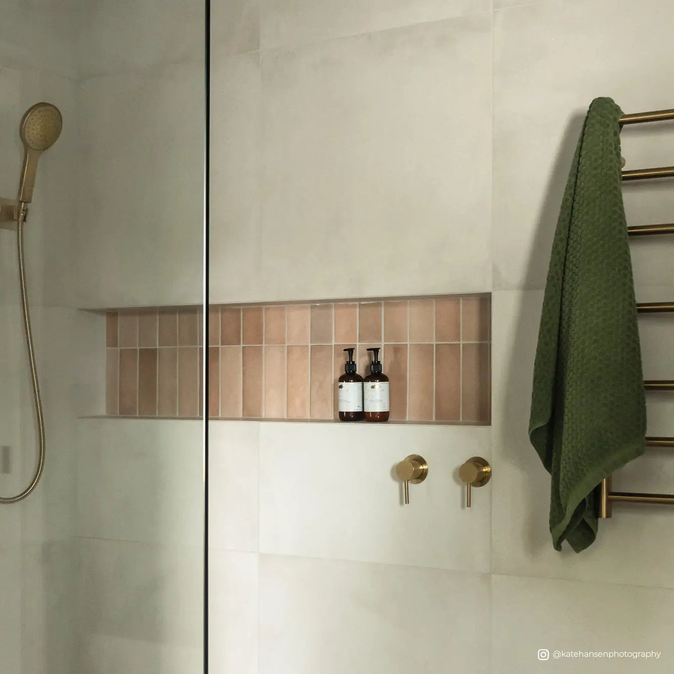 Axle Wall Mixer, Small Round Plate, Urban Brass fienza