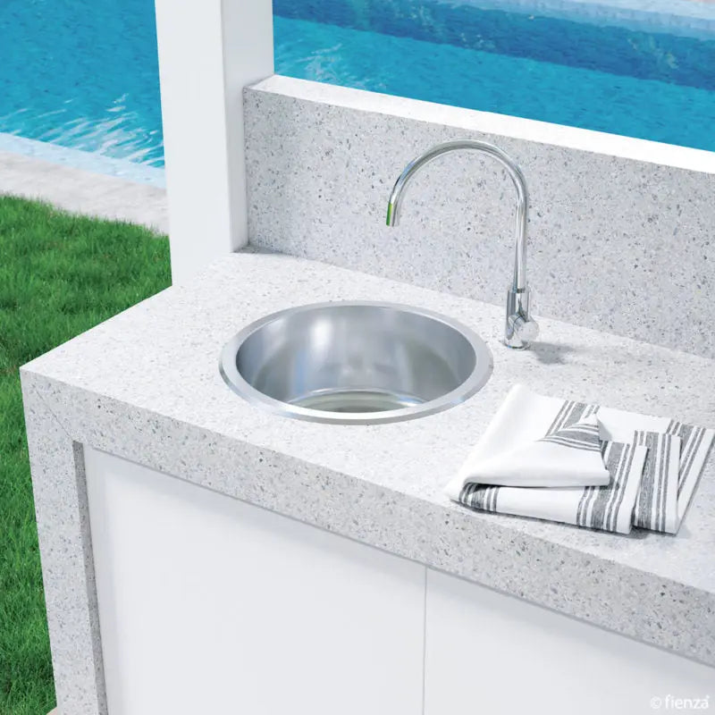 Tiva Round Kitchen Sink fienza
