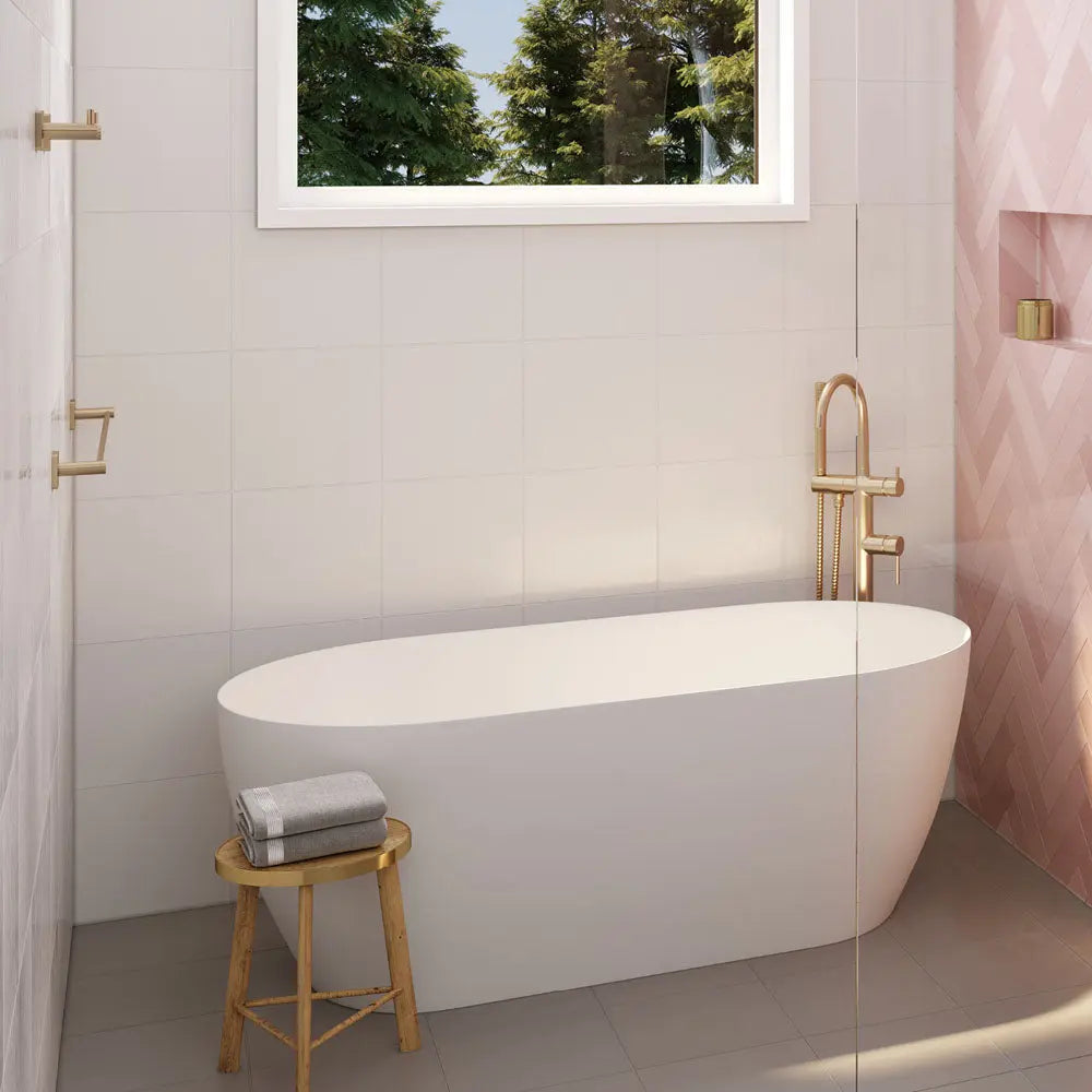 Sansa Single Towel Rail, 900mm, Urban Brass fienza