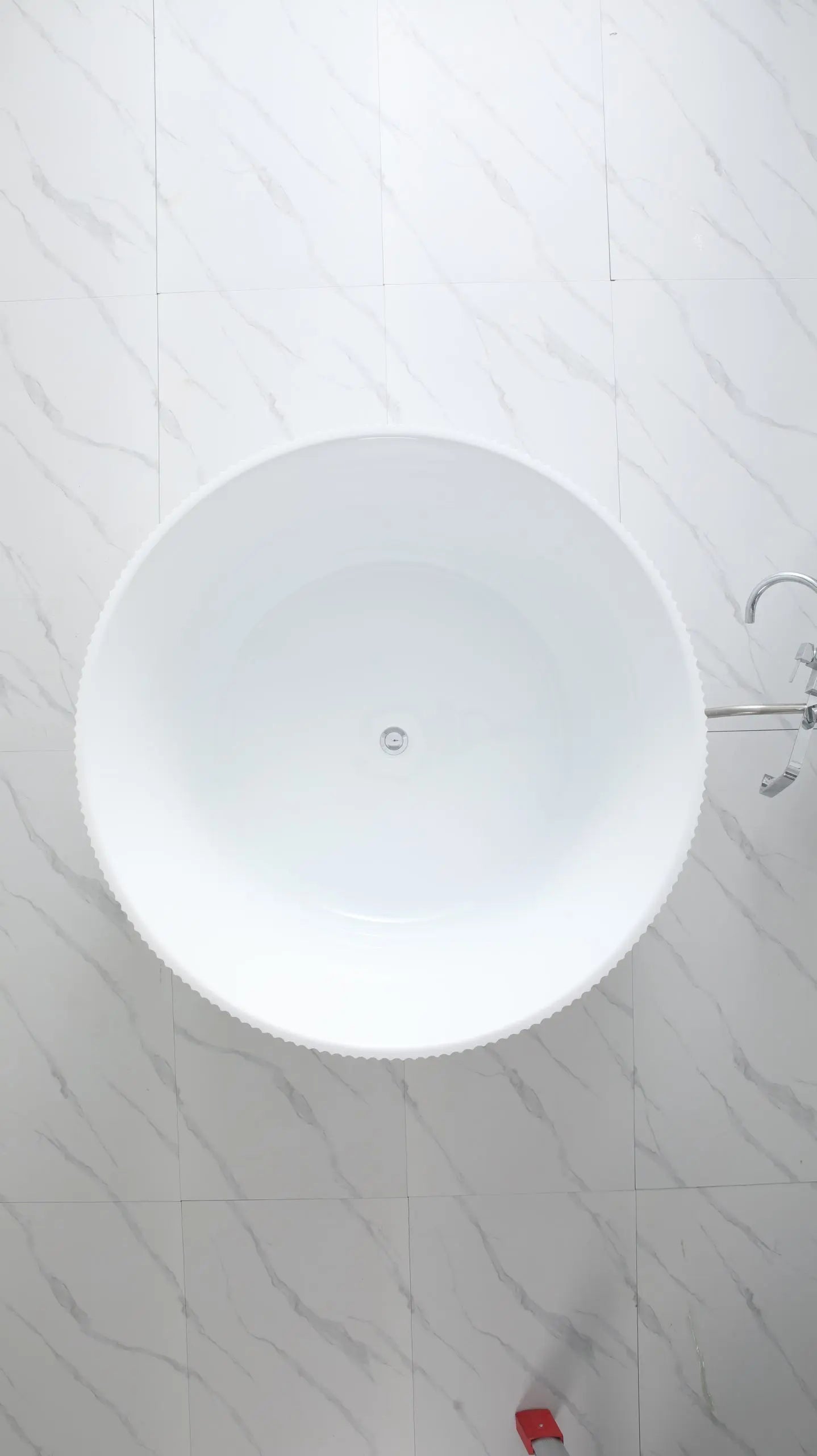 Como Groove Fluted Freestanding Bath 1280X1280X595MM Poseidonbk