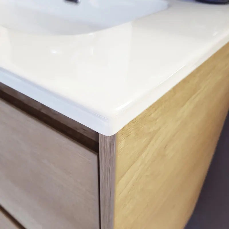 Joli Gloss Full Depth Ceramic Basin Top 600mm 1-Tap-Hole fienza