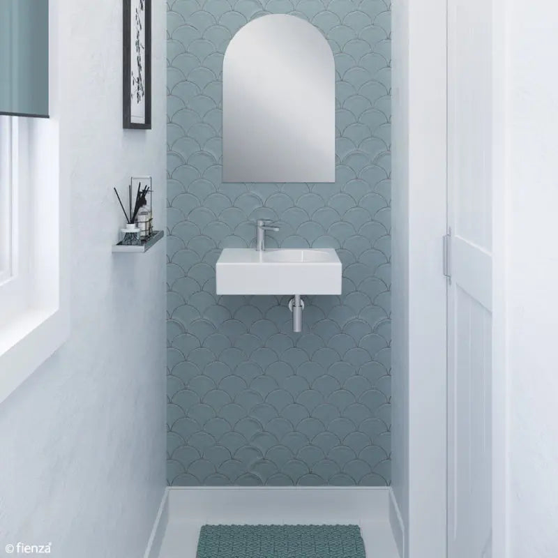 Reba Right Bowl Wall Basin, 1 Tap Hole fienza