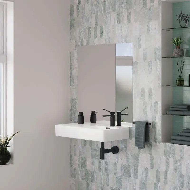 Petra 800 Right-Hand Wall Basin fienza